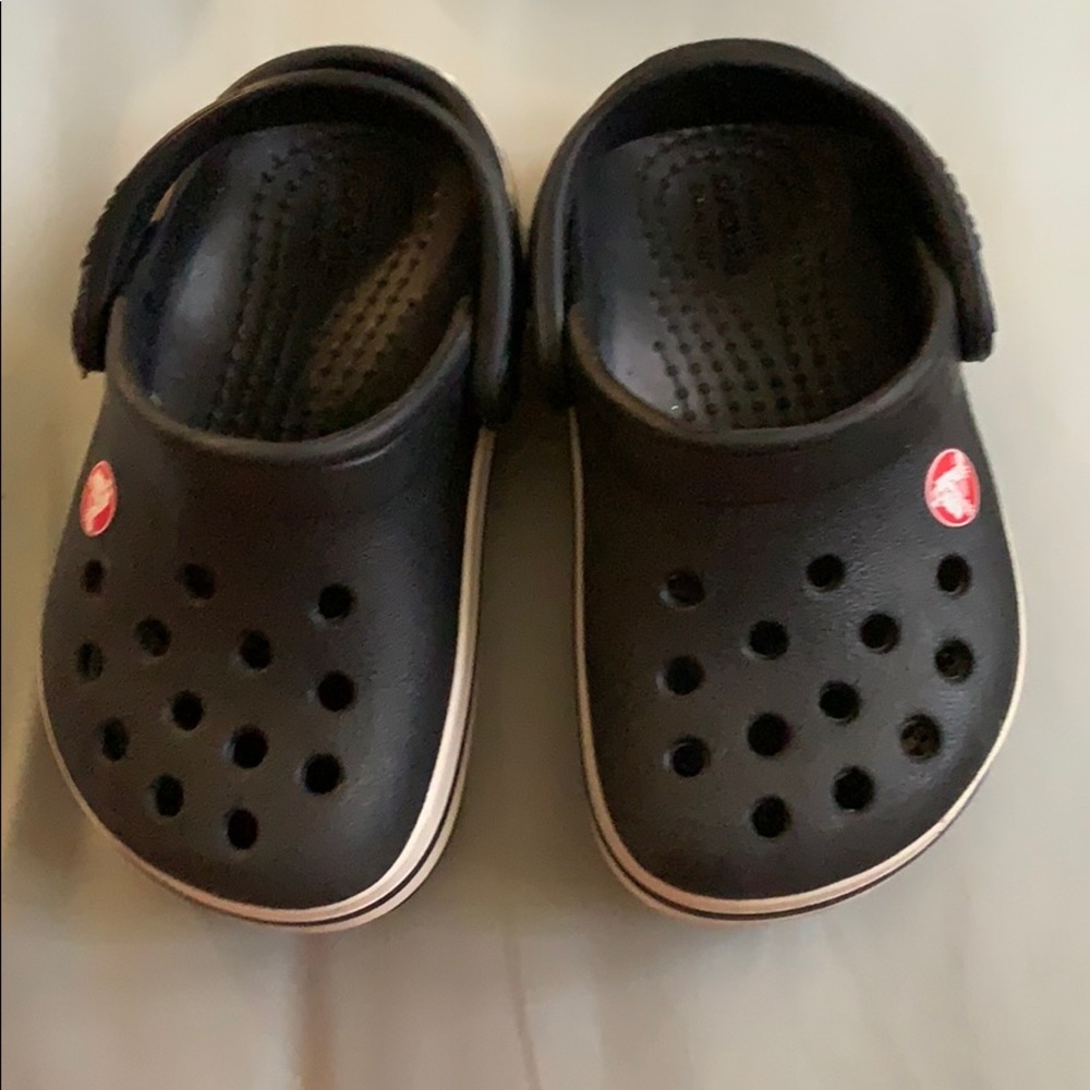 Toddler crocs
